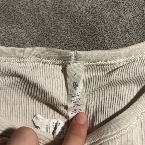 Lululemon t-shirt - Picture 2 of 2